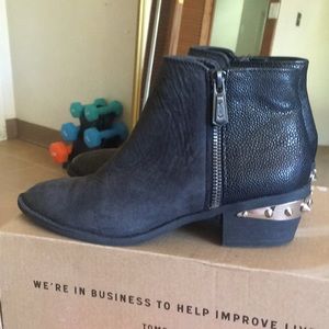 Women’s black spike boots